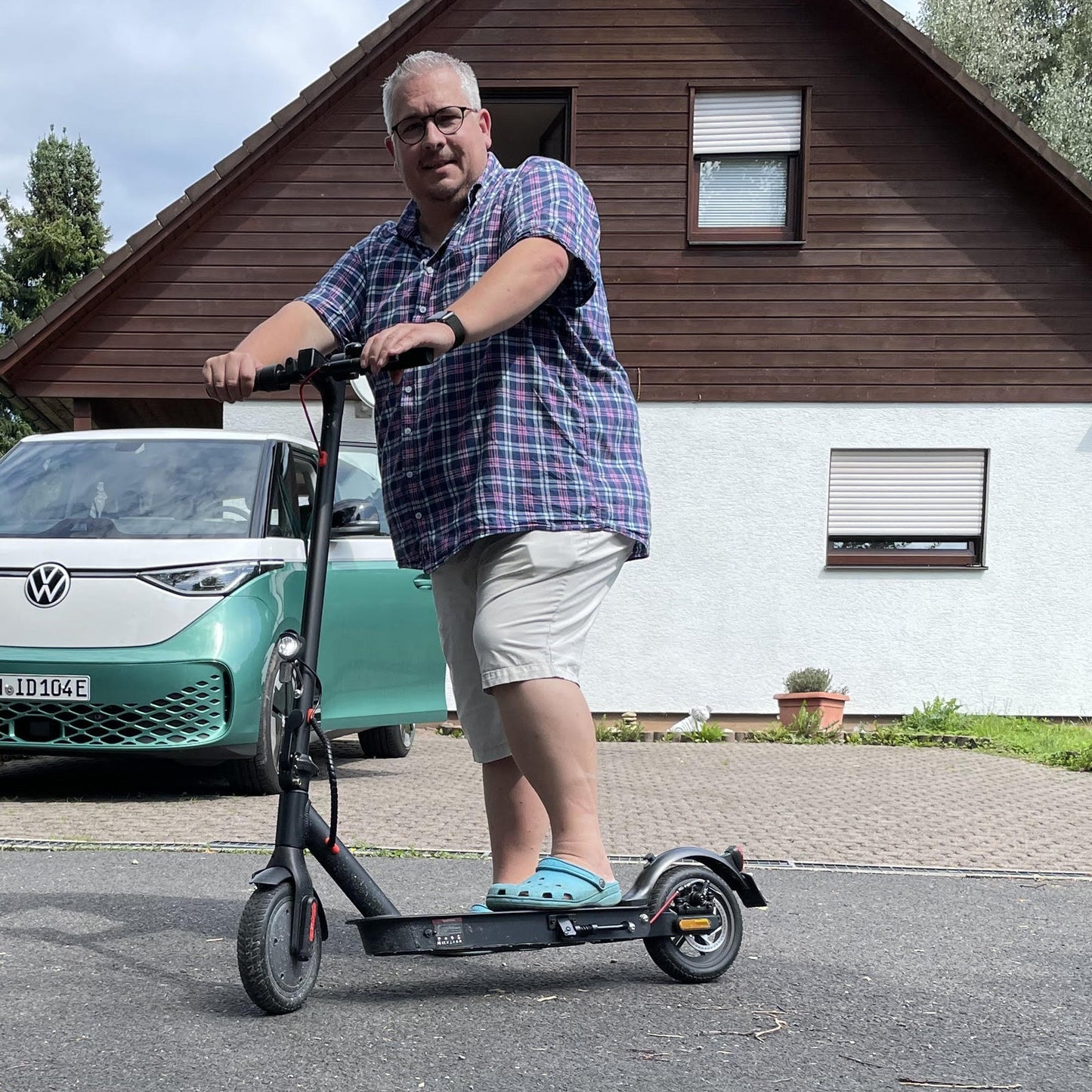 iScooter E-Scooter mit Straßenzulassung (ABE) – 20 km Reichweite, 350 W Motor